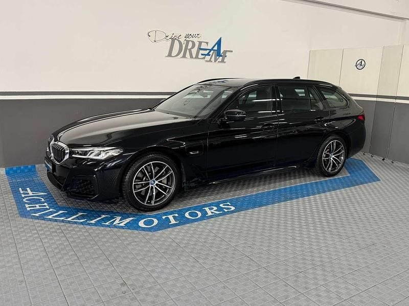 Usata BMW 530e M Sport 184 CV (135 kW) 2021 Blacksapphire Station wagon