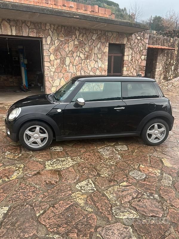 Usata Mini Cooper 109 CV (80 kW) 2009 Utilitaria