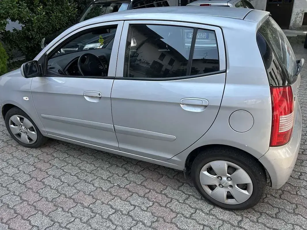 Usata Kia Picanto EX 65 CV (47 kW) 2008 Utilitaria