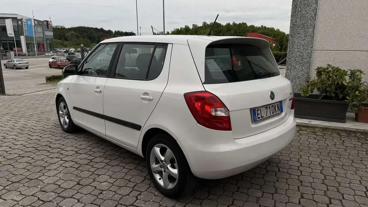 Usata Skoda Fabia GreenLine 75 CV (55 kW) 2012 Bianco Berlina