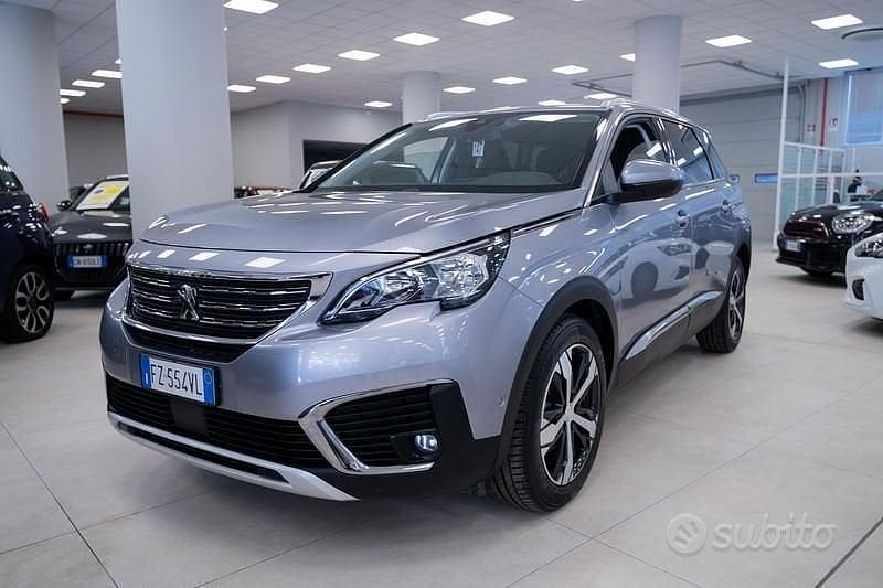 Usata Peugeot 5008 Allure 131 CV (96 kW) 2020 Grigio SUV