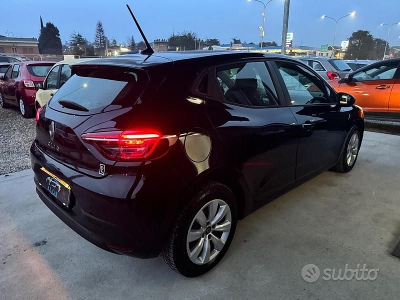 Usata Renault Clio V Business 100 CV (73 kW) 2020 Nero Berlina