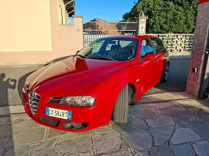 Usata Alfa Romeo 156 116 CV (85 kW) 2005 Rosso Station wagon