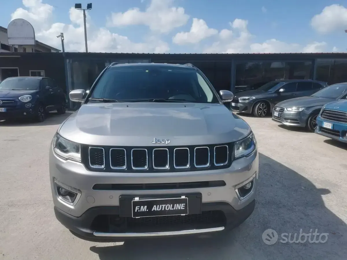 Usata Jeep Compass Limited 140 CV (102 kW) 2018 Grigio SUV