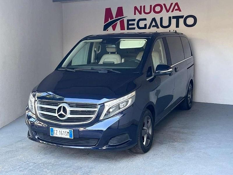 Usata Mercedes V220 Avantgarde 163 CV (119 kW) 2015 Antracite(met.) Monovolume