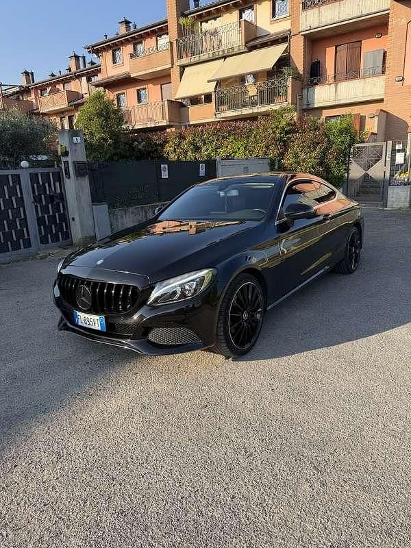 Usata Mercedes C220 Premium Plus 170 CV (125 kW) 2017 Nero Coupé