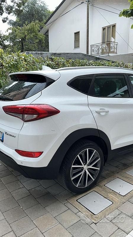 Usata Hyundai Tucson Xpossible 116 CV (85 kW) 2018 Bianco SUV