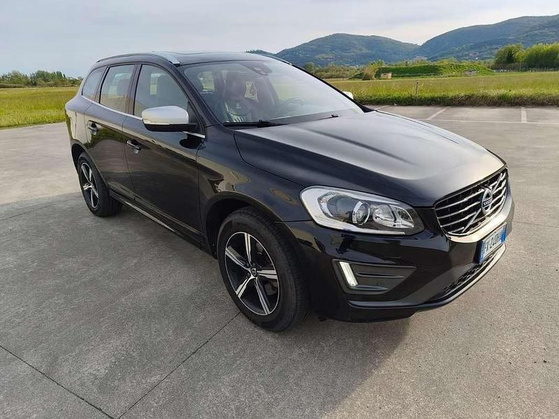 Usata Volvo XC60 R-Design 150 CV (110 kW) 2017 Nero SUV