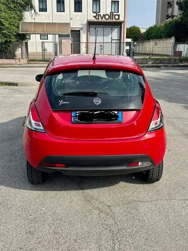 Usata Lancia Ypsilon Gold 86 CV (63 kW) 2013 Utilitaria