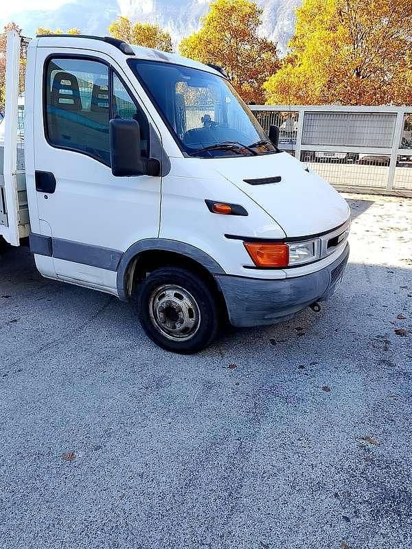 Usata Iveco Daily 101 CV (74 kW) 2002 Bianco
