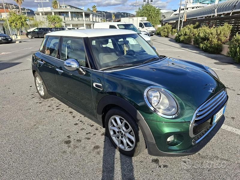 Usata Mini Cooper 136 CV (100 kW) 2015 Verde Utilitaria
