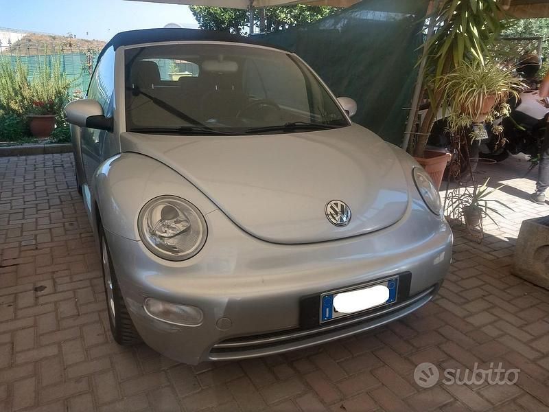 Usata VW New Beetle Cabriolet 101 CV (74 kW) 2005 Grigio Cabrio