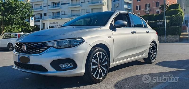 Usata Fiat Tipo 95 CV (69 kW) 2016 Grigio Berlina