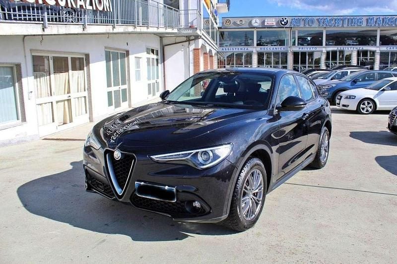 Usata Alfa Romeo Stelvio Super 212 CV (155 kW) 2018 Nero SUV
