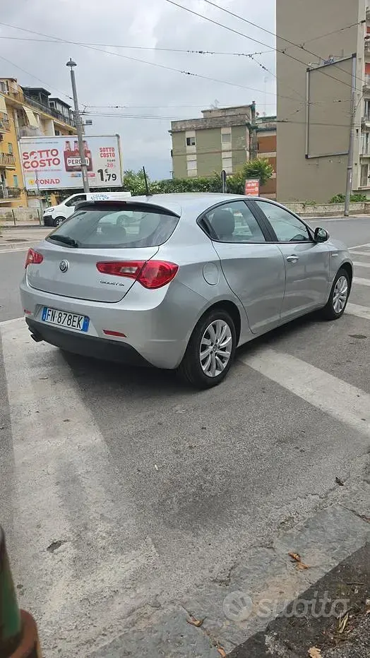 Usata Alfa Romeo Giulietta 120 CV (88 kW) 2018 Utilitaria