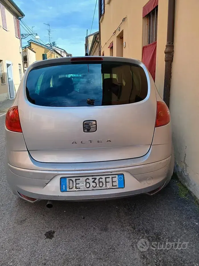 Usata Seat Altea 102 CV (75 kW) 2006 Monovolume