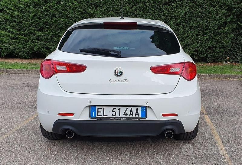 Usata Alfa Romeo Giulietta 170 CV (125 kW) 2012 Bianco Utilitaria