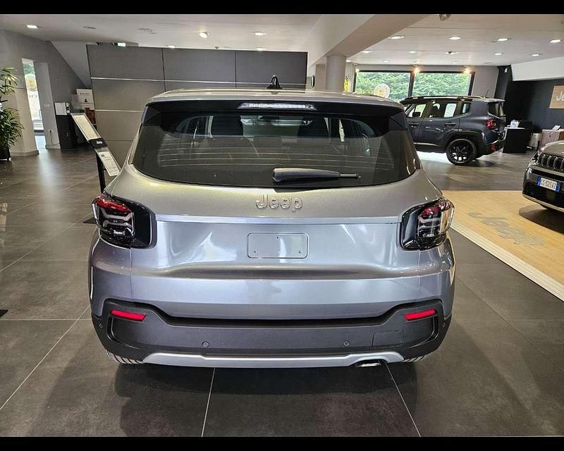 Usata Jeep Avenger Altitude 101 CV (74 kW) 2024 Volcano SUV