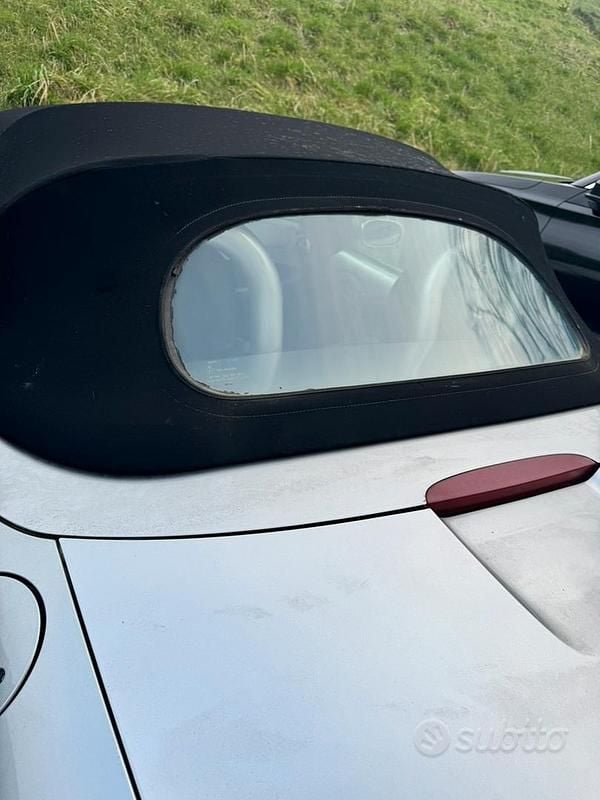 Usata Ford StreetKa 116 CV (85 kW) 2005 Grigio Cabrio