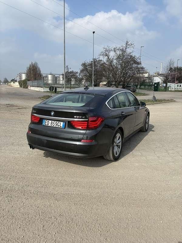 Usata BMW 530 Gran Turismo 245 CV (180 kW) 2010 Station wagon