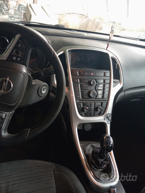Usato 2015 Opel Astra 1.4 LPG_Hybrid 140 CV (3.700 €)