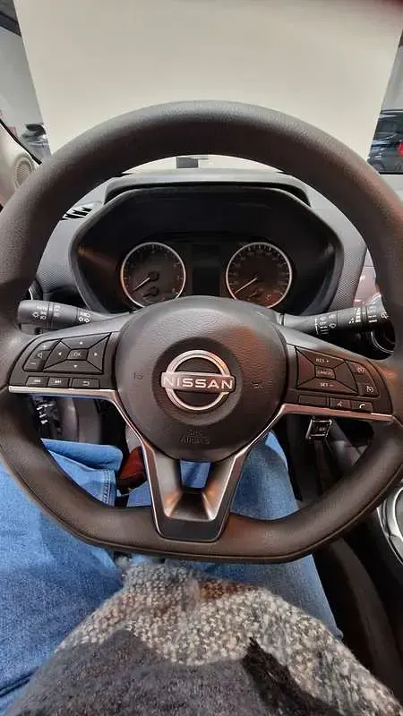 Usata Nissan Juke Acenta 114 CV (83 kW) 2023 Grigio SUV