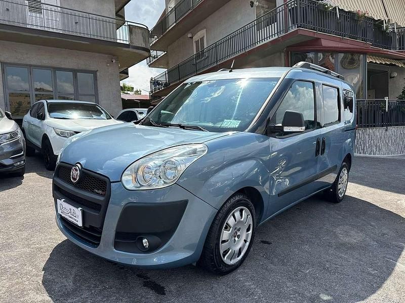 Blu Usata 2014 Fiat Doblò Dynamic Monovolume | 8500 € (Cara) - Immagine 1/4