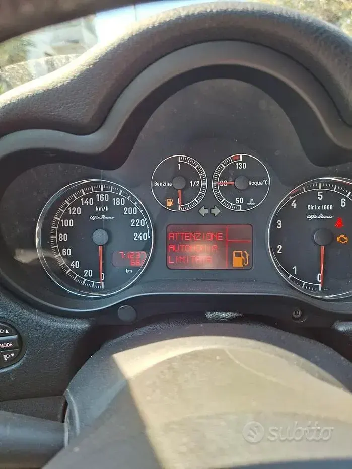 Begagnad Alfa Romeo 147 105 HK (77 kW) 2008 Grå Halvkombi