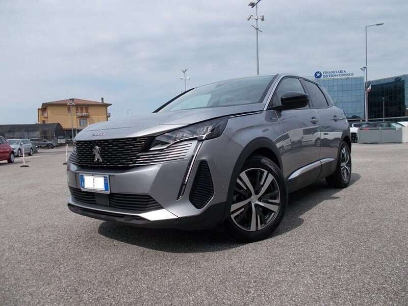 Usata Peugeot 3008 Allure 200 CV (147 kW) 2022 Antracite / metallizzato SUV