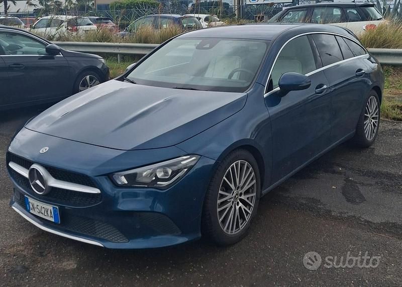 Usata Mercedes CLA200 2023 Blu Station wagon