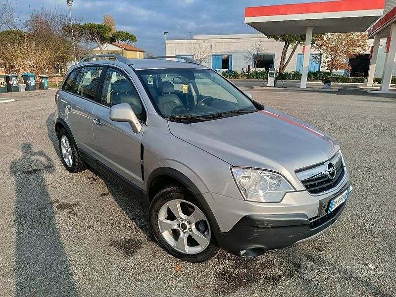 Grigio Usata 2008 Opel Antara Cosmo SUV | 5000 € (Buon prezzo) - Immagine 1/4