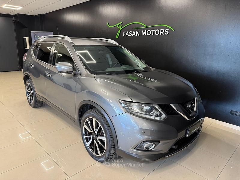 Usata Nissan X-Trail Acenta Premium 177 CV (130 kW) 2017 Kad  grigio SUV