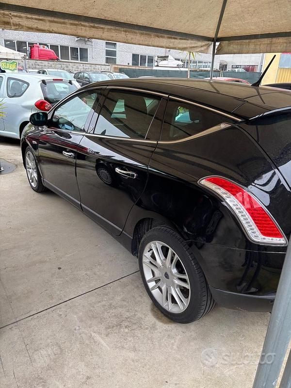 Usata Lancia Delta 150 CV (110 kW) 2008 Nero Utilitaria