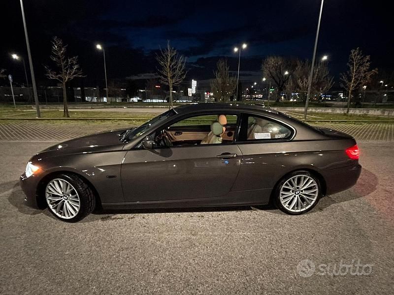Occasion BMW 320 184 ch (135 kW) 2011 Gris Coupé