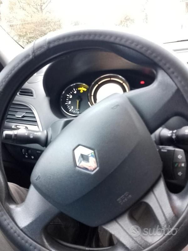 Usata Renault Mégane III 110 CV (80 kW) 2013 Bianco Station wagon