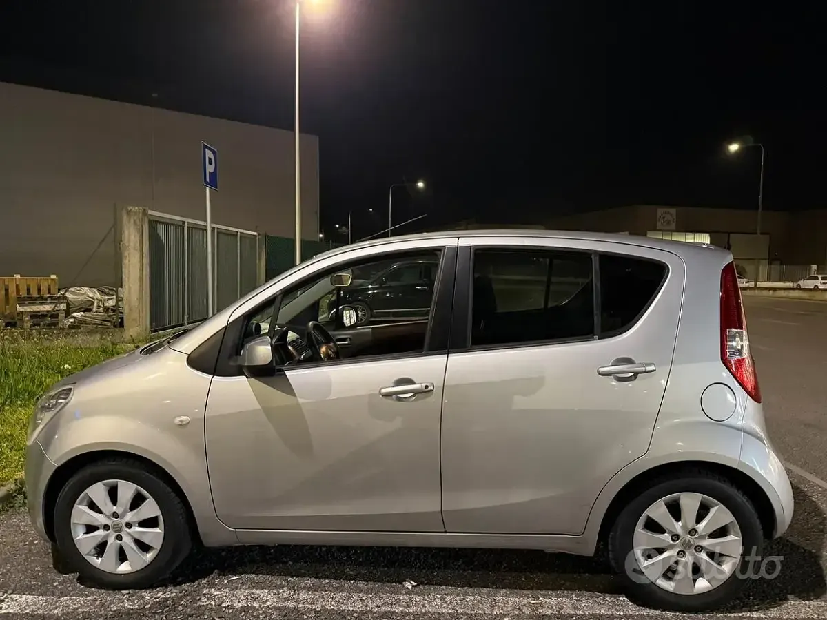 Usata Suzuki Splash 65 CV (47 kW) 2009 Grigio Utilitaria