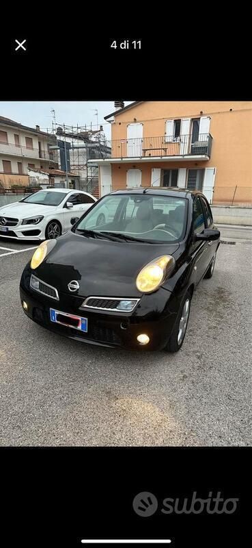 Nero Usata 2009 Nissan Micra Due volumi | 2500 € (Buon prezzo) - Immagine 1/4