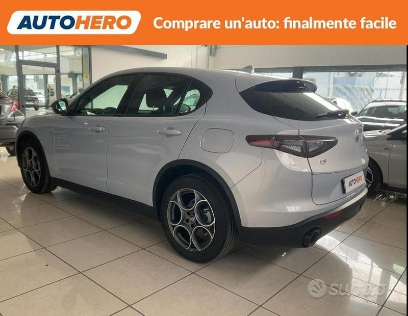 Usata Alfa Romeo Stelvio 210 CV (154 kW) 2023 Grigio SUV