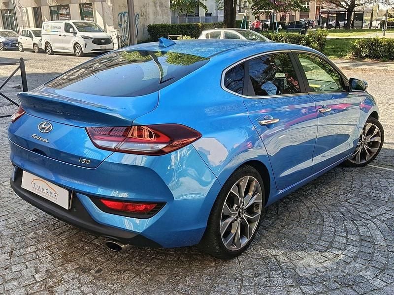 Begagnad Hyundai i30 140 HK (102 kW) 2018 Blå Sedan