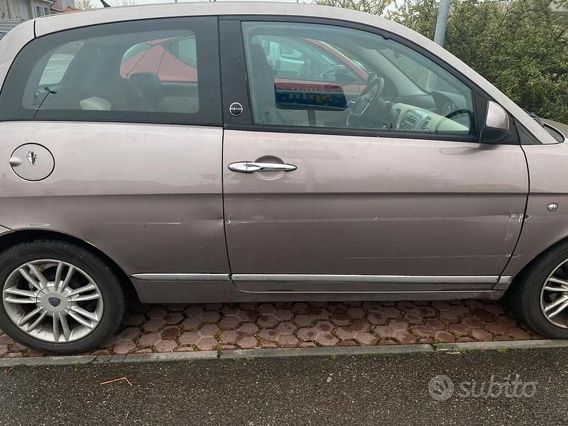 Usata Lancia Ypsilon 95 CV (69 kW) 2009 Utilitaria
