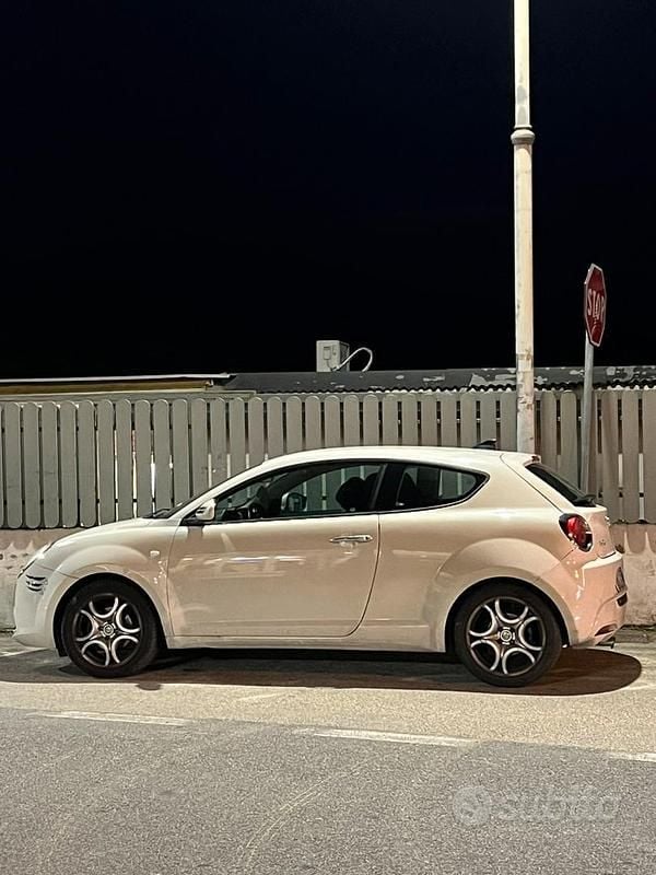 Usata Alfa Romeo MiTo 120 CV (88 kW) 2010 Bianco Utilitaria