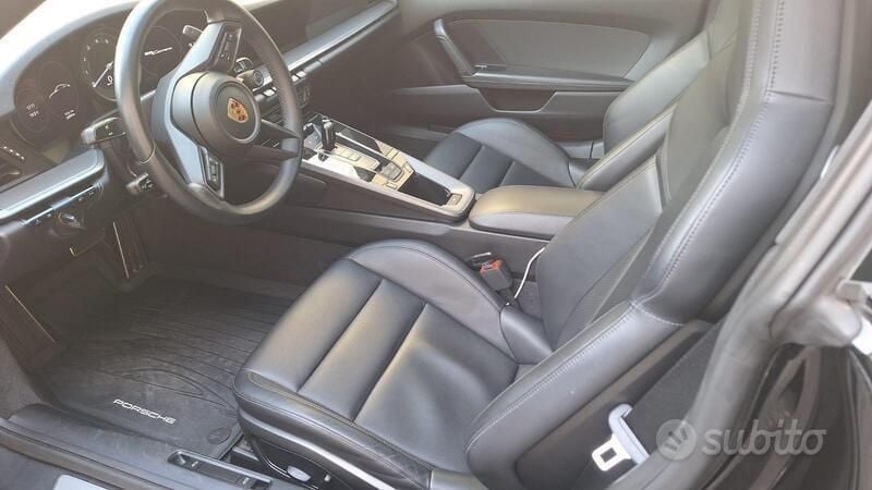Usata Porsche 911 385 CV (283 kW) 2021 Nero Coupé
