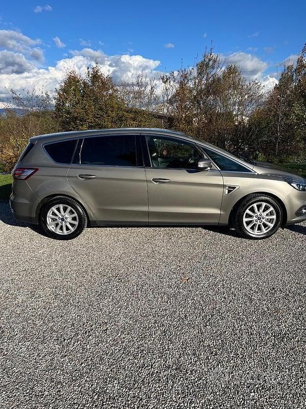 Usata Ford S-MAX S 200 CV (147 kW) 2016 Monovolume