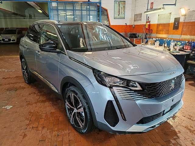 Usata Peugeot 3008 GT 136 CV (100 kW) 2024 Grigio SUV