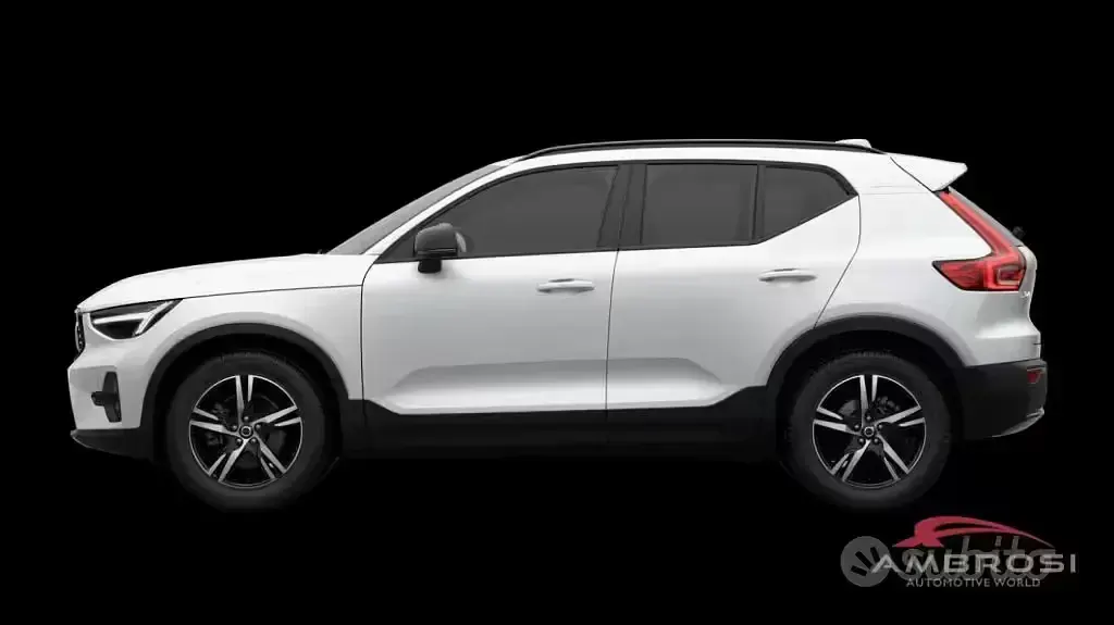 Nuova Volvo XC40 Plus 163 CV (119 kW) 2026 Cristal white pearl SUV