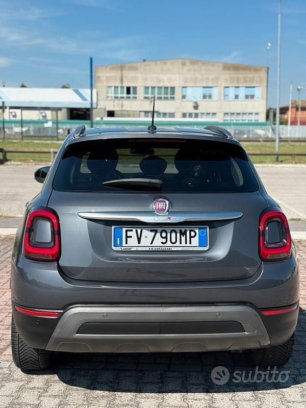 Grigio Usata 2019 Fiat 500X Cross SUV | 13.500 € (Buon prezzo) - Immagine 1/4
