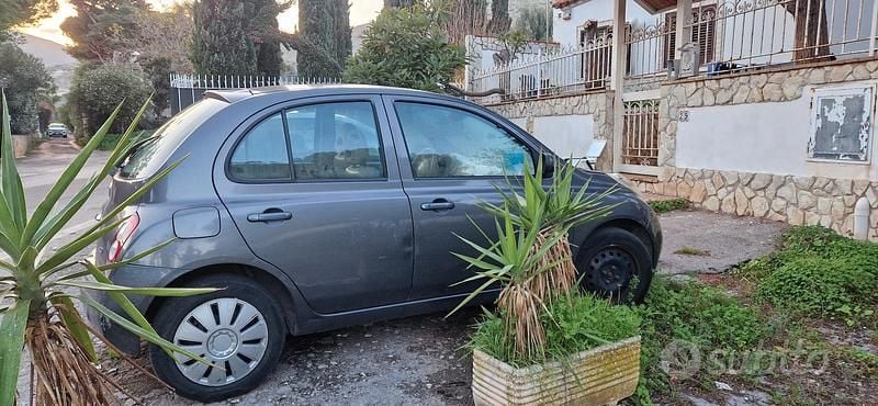 Usata Nissan Micra 65 CV (47 kW) 2005 Grigio Utilitaria