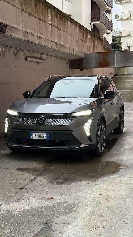 Usata Renault Scenic E-Tech Komfort 55 kW (75 CV) 2025 SUV