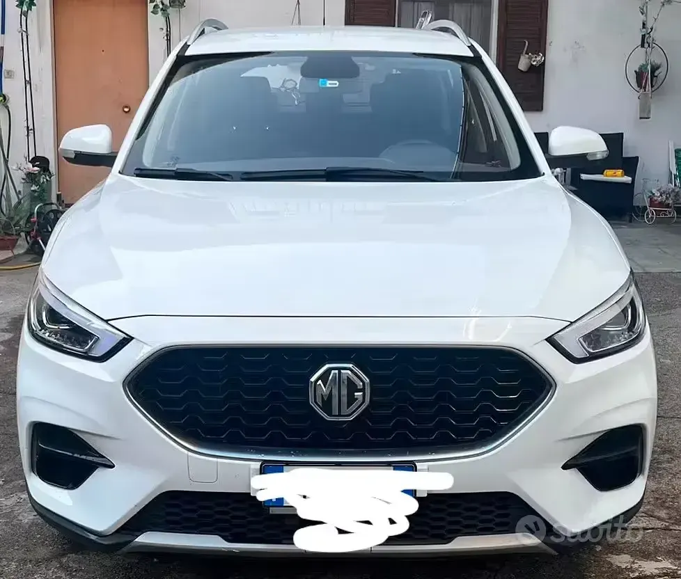 Usata MG ZS 106 CV (77 kW) 2024 Bianco SUV