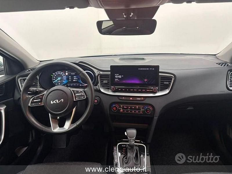 Usata Kia XCeed Style 141 CV (103 kW) 2023 Grigio SUV